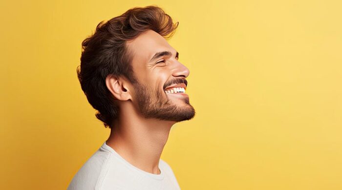 Kiefertraining: Neuer Schönheitstrend birgt Risiken